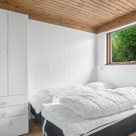 Amazing Home In Kalundborg With Kitchen Bagian luar foto