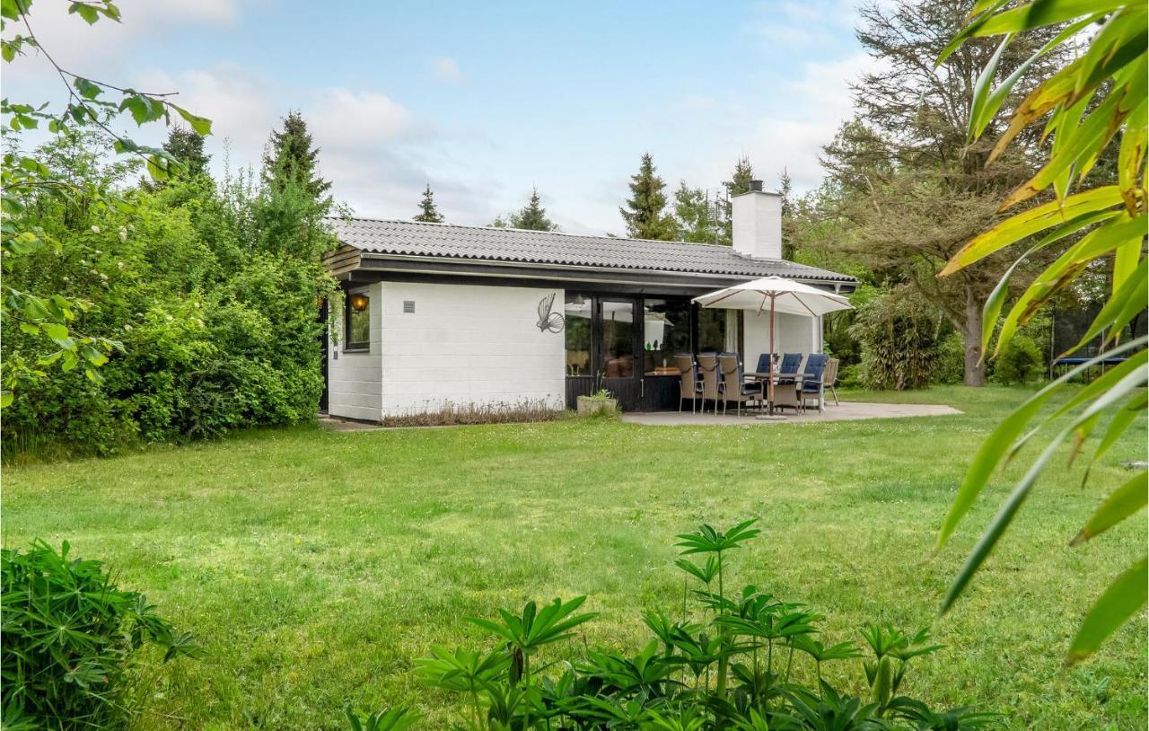 Amazing Home In Kalundborg With Kitchen Bagian luar foto
