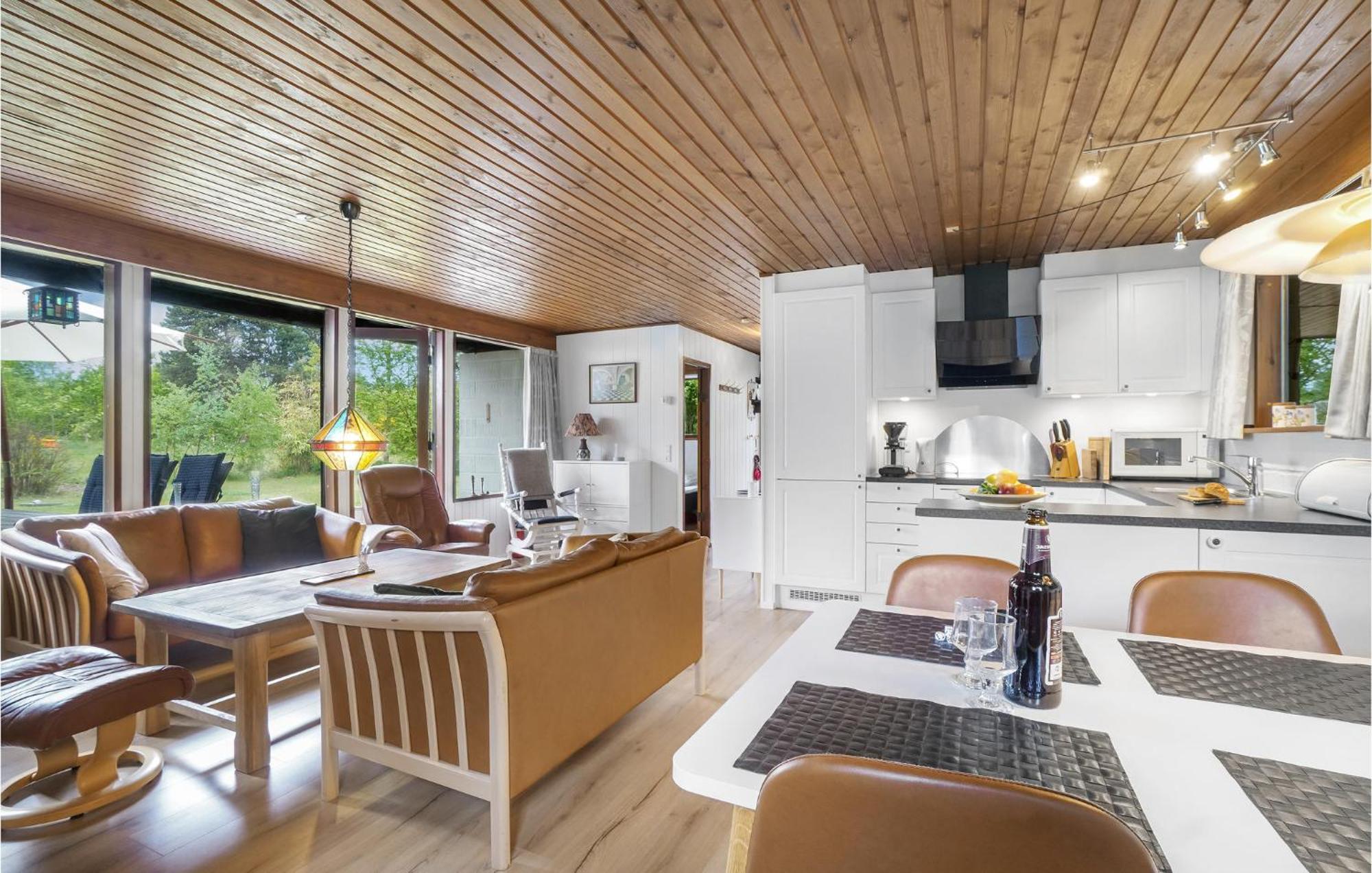 Amazing Home In Kalundborg With Kitchen Bagian luar foto